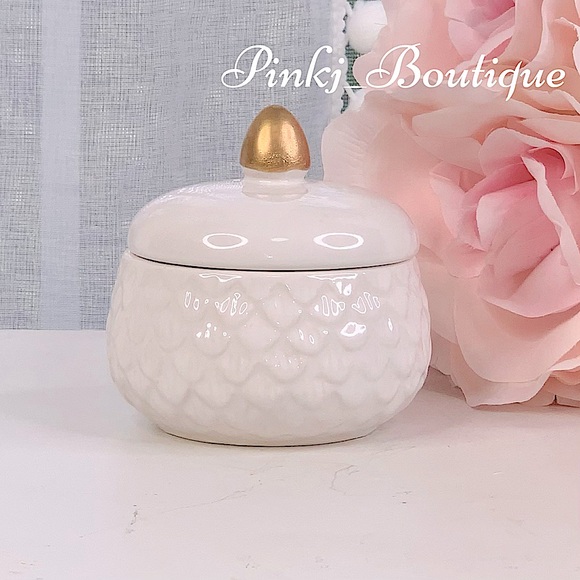 Other - 💗White {TRINKET} Vanity Jewelry Jar Holder!